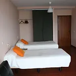 여관 Casa Tesera
